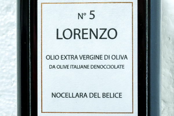 「Lorenzo No.5」エキストラ・ヴァージン・オリーブオイル (1)